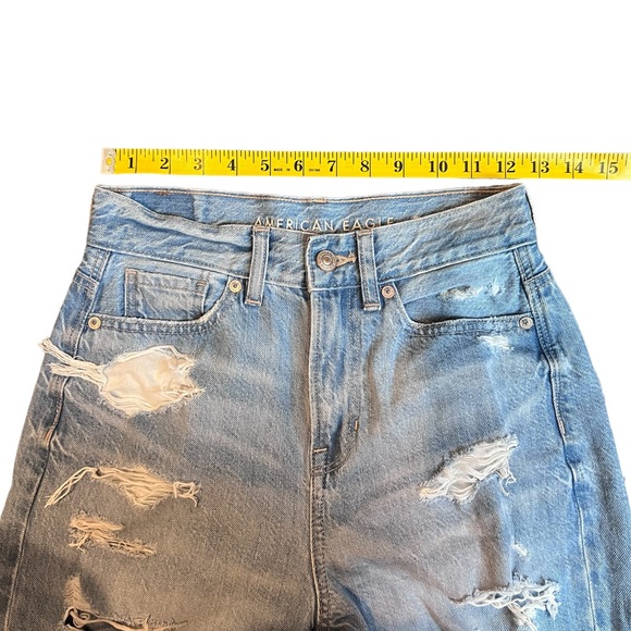 American Eagle Light Denim High Waist Destroyed Mom Jean Size 00 Xtra Short - Picture 14 of 14
